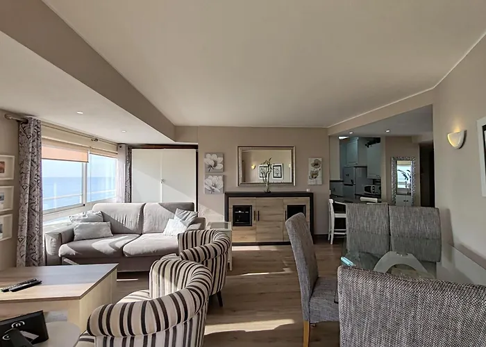 아파트 7c Invicta - Casas & Papeis Armação de Pêra