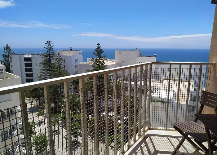 7c Invicta - Casas & Papeis *