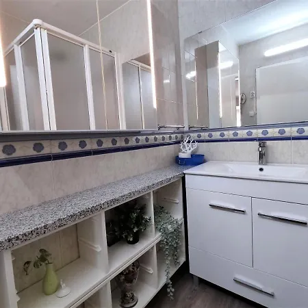 7c Invicta - Casas & Papeis * Armacao de Pera